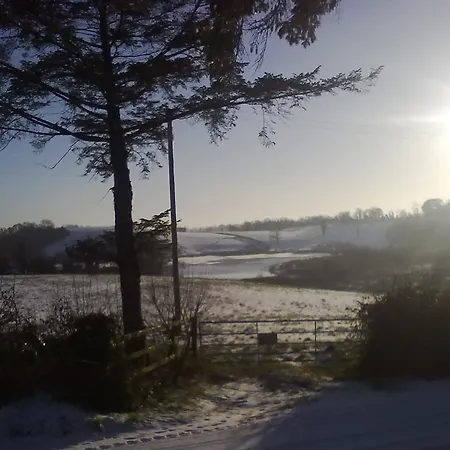 Nyaraló Limestone Cavan